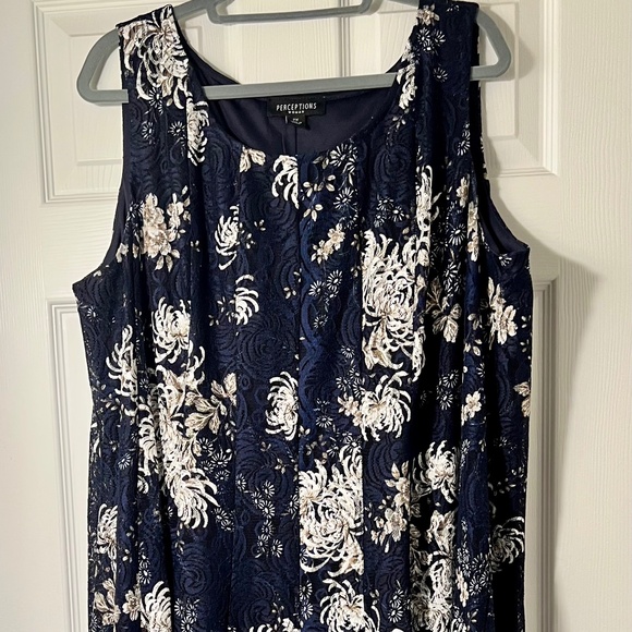 Perceptions Woman New York Dresses & Skirts - Perceptions Navy & White Floral Maxi Dress, NWOT